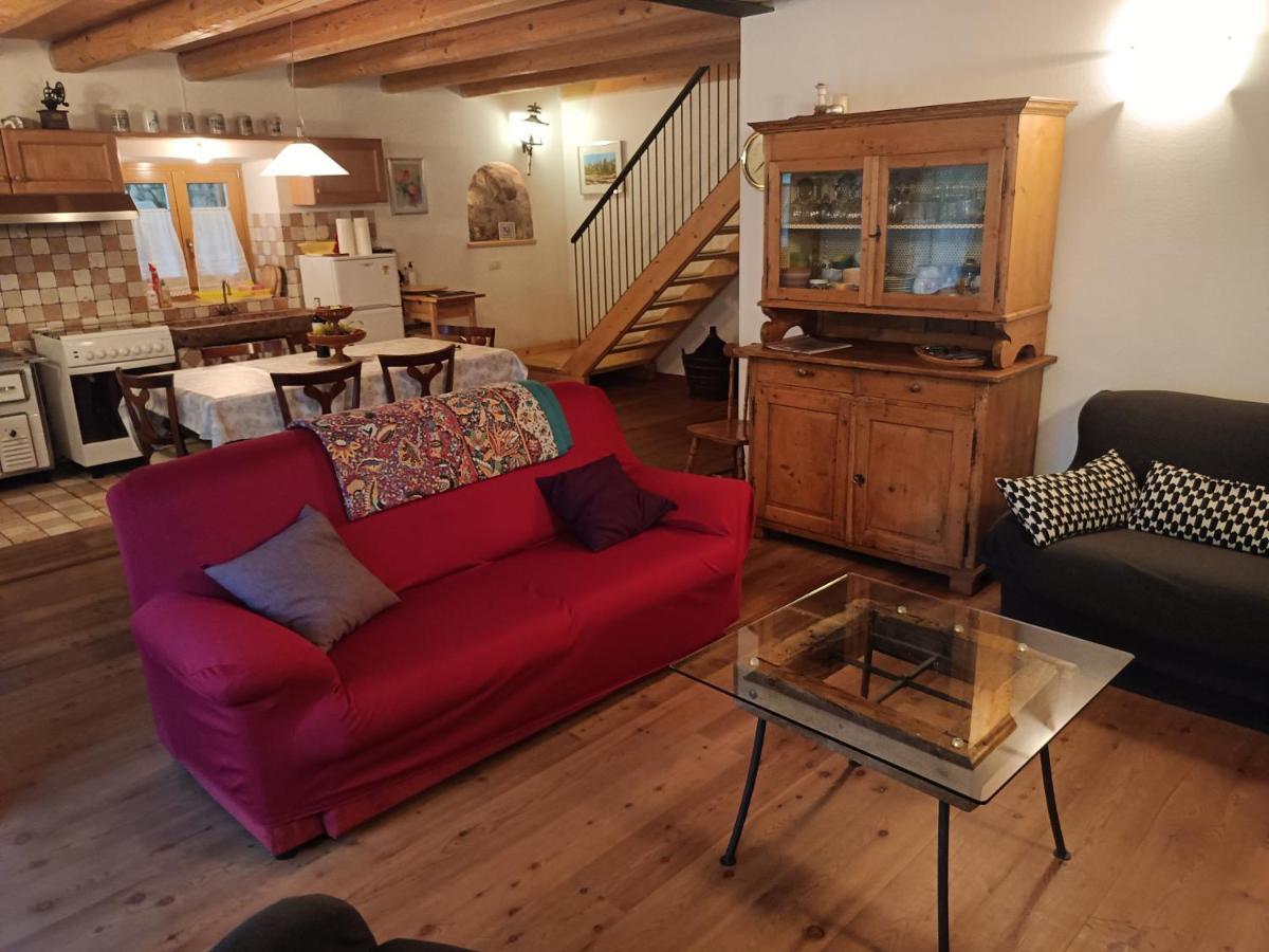 Chalet La Nos モリーナ・ディ・レードロ エクステリア 写真